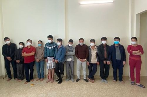 Triệt phá ổ nhóm đánh bạc '3 cây cầm chương'