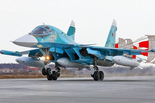 Su-34 'Hellduck': 'Thùng xăng bay' của Lực lượng Hàng Không Vũ Trụ Nga