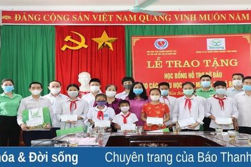 Đi về phía tương lai