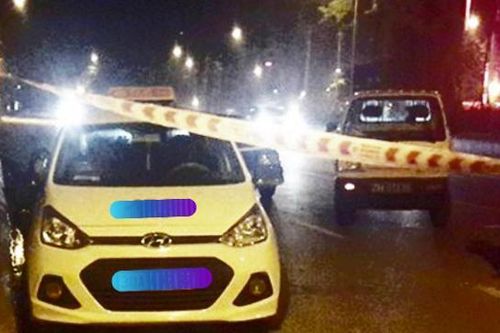 Hà Nội: Lái xe taxi bị cướp cứa cổ trong đêm khuya