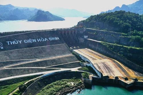 Vượt Indonesia, Việt Nam đứng đầu ASEAN về quy mô hệ thống điện
