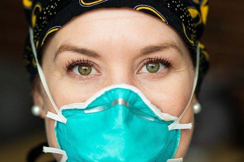 Chuyên gia Mỹ tư vấn sử dụng khẩu trang phòng COVID