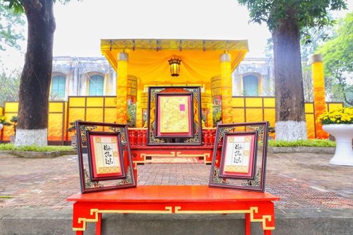 Hình ảnh tái hiện Nghi lễ tiến Ngự lịch năm Nhâm Dần 2022
