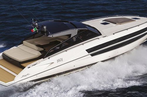 Doanh nghiệp du thuyền hàng đầu Italy chính thức 'đặt chân' vào thị trường Việt Nam