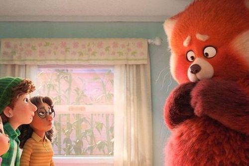 'Turning Red' theo 'Black Widow' lên Disney+, liệu có trở thành tổn thất mới của Disney?