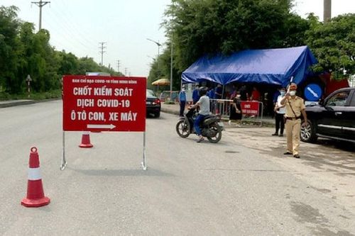 Covid-19 sáng 16/1: Tăng tốc tiêm vaccine mũi 3, ca nhiễm Omicron thứ 13 ở TP. Hồ Chí Minh, Ninh Bình tạm dừng hoạt động chốt kiểm soát