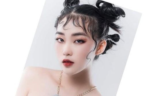 Khi chủ đề tái chế được thỏa sức sáng tạo trong thời trang sinh viên