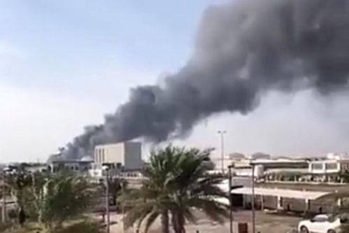 Houthi bất ngờ tấn công UAE, liên quân Arab phản kích ngay trong đêm, Mỹ-EU cùng LHQ lập tức lên tiếng