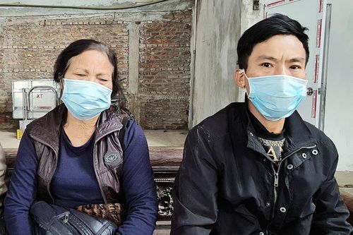 Bố bé gái nghi bị bạo hành: 'Chưa từng nghe con phàn nàn cuộc sống bên mẹ'