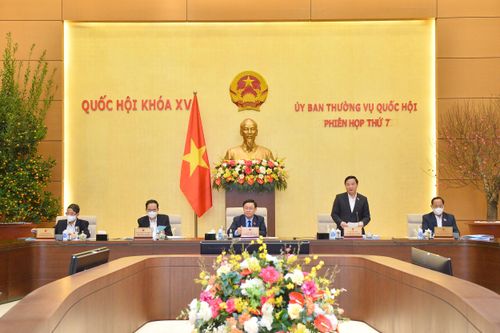 Sửa đổi quy định về trang phục xét xử của Hội thẩm nhân dân: Cần nghiên cứu thêm