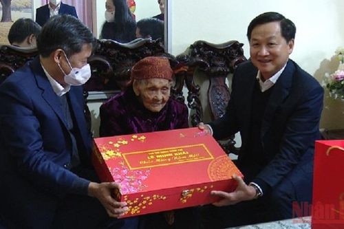 Phó Thủ tướng Lê Minh Khái thăm, làm việc và chúc Tết tại Sơn La