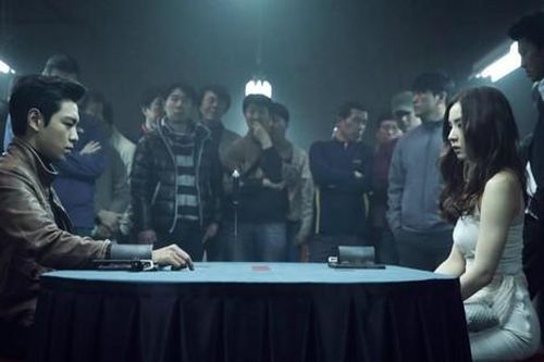 T.O.P (BIG BANG) trở thành 'thần bịp', kết đôi cùng mỹ nhân Shin Se Kyung trong phim mới