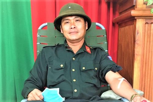 Chiến sĩ công an nhiều lần hiến tiểu cầu, cứu người nguy kịch