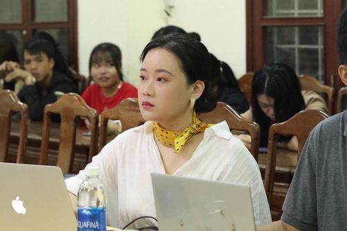 Gian truân đường về quê của cô gái 9x dù khoảng cách chưa đầy 80km