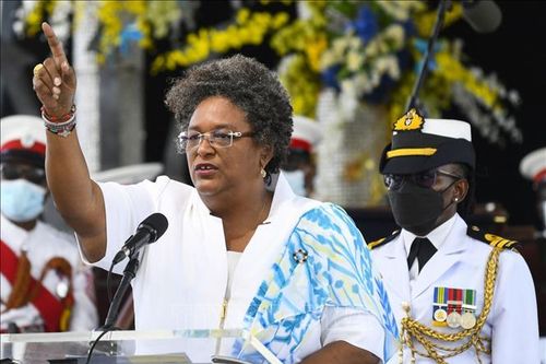 Thủ tướng Barbados tuyên thệ nhậm chức nhiệm kỳ hai