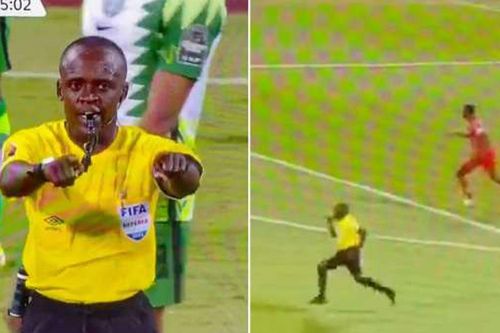 Trọng tài bất ngờ diễn hề tại AFCON 2021