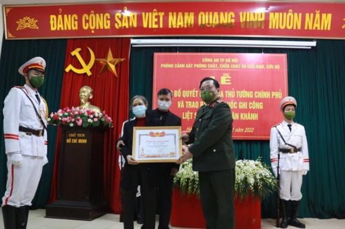 Trao Bằng Tổ quốc ghi công đối với liệt sĩ Chử Văn Khánh