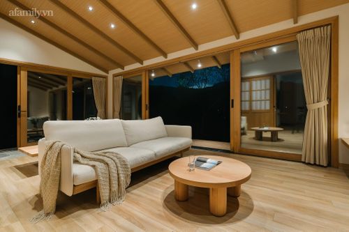 Ngôi nhà nằm giữa núi rừng Ba Vì hùng vĩ gây ấn tượng khi có kiến trúc tối giản của người Nhật