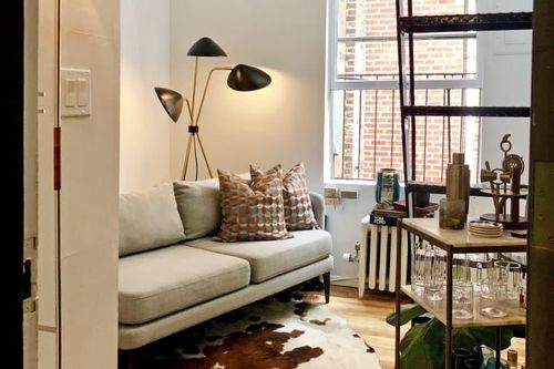 Chỉ vỏn vẹn 13m² nhưng căn hộ nhỏ này cực thoải mái, nhờ thiết kế tận dụng ánh sáng tự nhiên