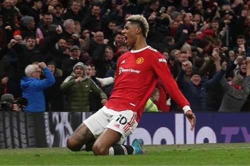 Premier League: M.U trở lại tốp 4, Man City đứt mạch thắng