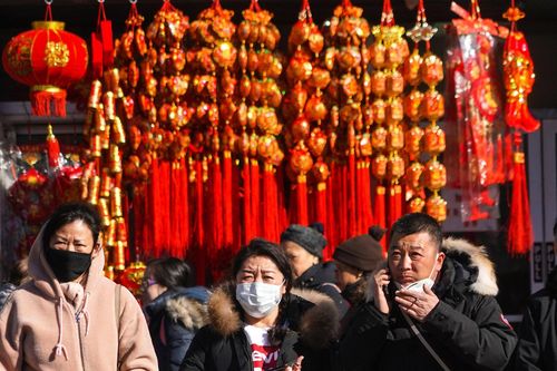 Dư luận Trung Quốc phẫn nộ vì quan chức gây khó dễ người về quê ăn Tết