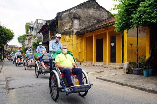 Không sớm mở cửa đón khách quốc tế, du lịch Việt Nam khó hồi phục