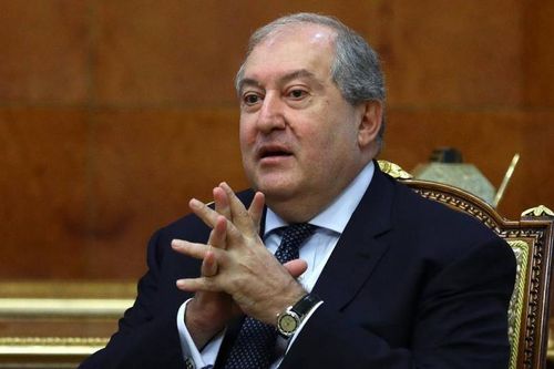 Tổng thống Armenia từ chức