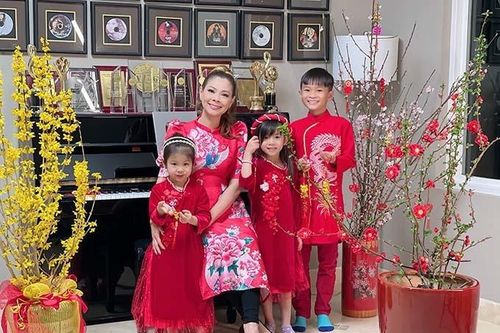 Xa quê, ca sĩ Thanh Thảo trang hoàng rực rỡ đón Tết cổ truyền