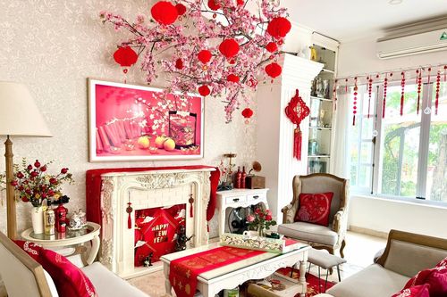 Biệt thự khủng của siêu mẫu Thúy Hạnh ngập tràn không khí Tết
