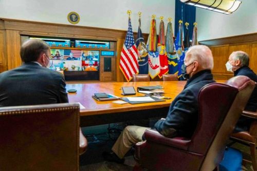 Các tập đoàn Mỹ hối thúc ông Biden, Quốc hội thận trọng khi trừng phạt Nga