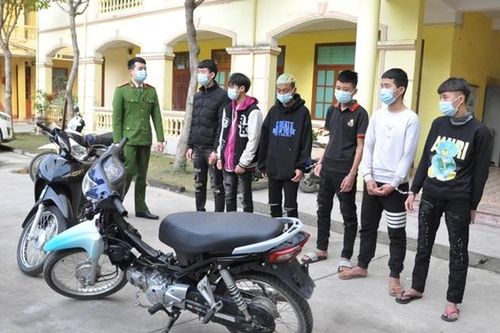 Triệt xóa nhóm thiếu niên dùng hung khí cướp tài sản