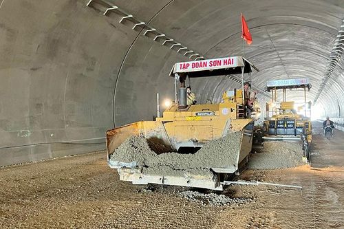 Đẩy nhanh tiến độ thi công các công trình giao thông trọng điểm