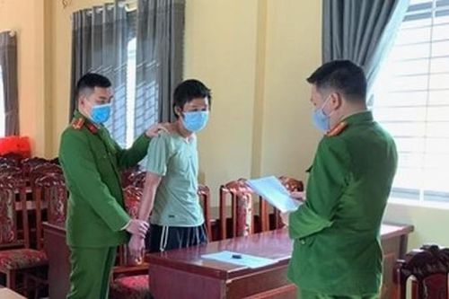 Anh chồng chém em dâu suýt chết