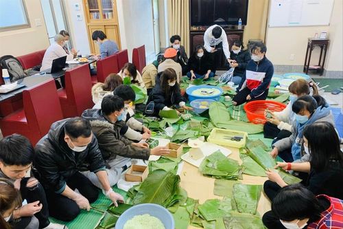 Nỗi niềm lao động xứ người