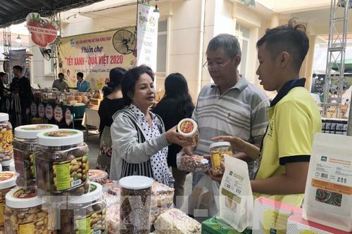 Nông đặc sản 3 miền hội tụ tại Phiên chợ Tết xanh - quà Việt xuân Nhâm Dần 2022