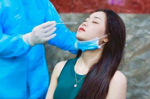 Bỏ quy định xét nghiệm nCoV với khách quốc tế đến Việt Nam