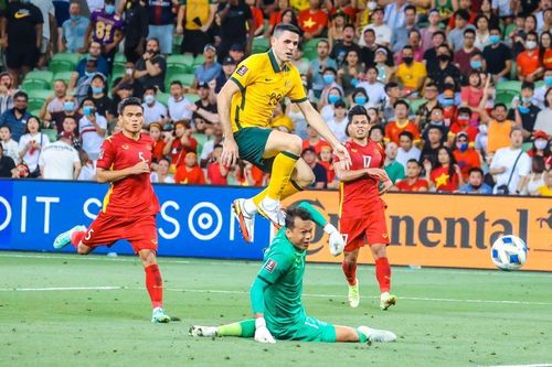 Ngôi sao tuyển Australia vẫn không hài lòng dù thắng 4-0