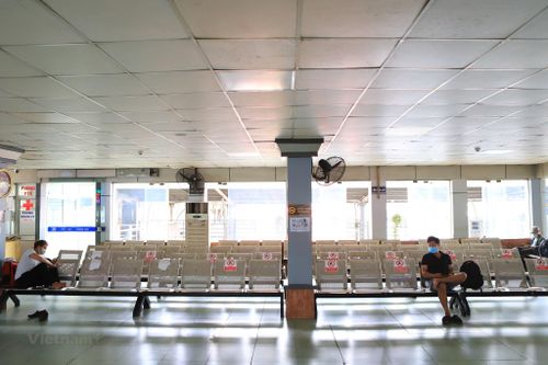 Các bến xe khách Hà Nội đìu hiu ngày cuối năm, thực hiện nghiêm túc 5K