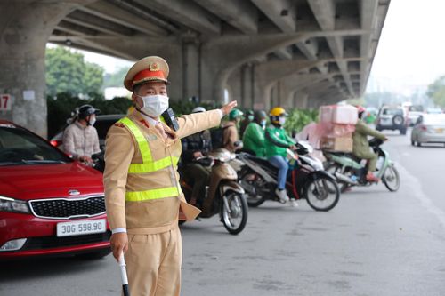 Công an Hà Nội hướng dẫn di chuyển, đảm bảo an toàn dịp Tết Nguyên đán