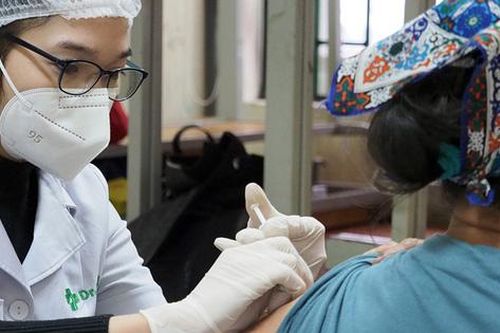 'Thần tốc' bao phủ mũi 3 vaccine COVID-19 để người dân yên tâm đón năm mới