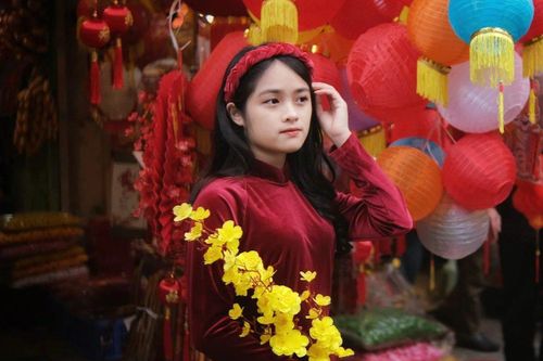 Tết về nhà, ngại nhất bố mẹ giục yêu đương