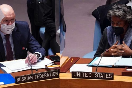 Ukraine nóng từng ngày, Đại sứ Nga-Mỹ 'đấu khẩu'