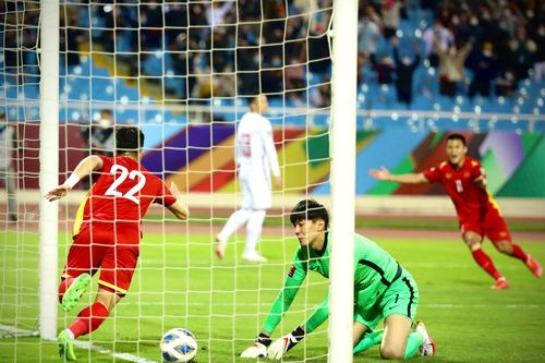 Việt Nam chói sáng ngày mùng 1 Tết, đại thắng Trung Quốc 3-1