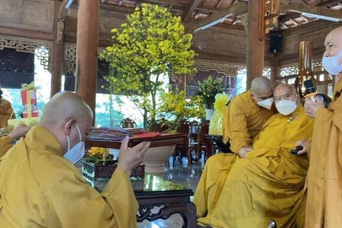 Tăng Ni thiền phái Trúc Lâm khánh tuế Trưởng lão Thiền sư Thích Thanh Từ