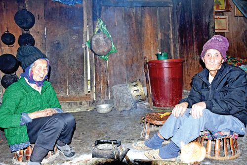 Lên cổng trời thăm 'Mường trăm tuổi'