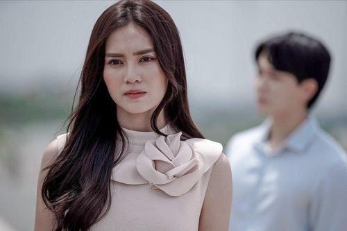 '1990' - Lan Ngọc, Nhã Phương và Diễm My có kéo được bộ phim?