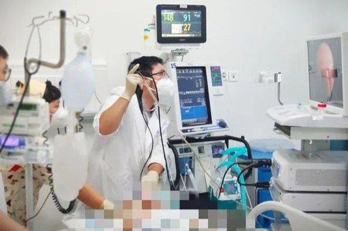 Nhiều trẻ ở TP.HCM nhập viện ngày Tết