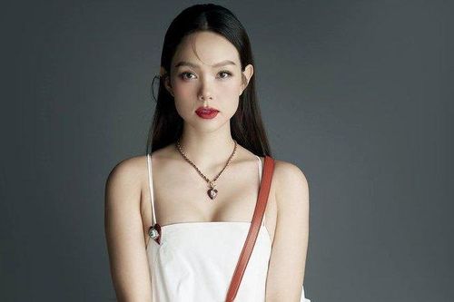 Minh Hằng: 'Tôi chấp nhận đóng cảnh nóng để làm mới mình'