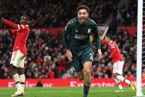 Ronaldo đá hỏng penalty, MU bị đội hạng dưới loại tại FA Cup