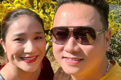 'Bất ngờ khó tin' với nữ MC nổi tiếng đưa bạn trai cũ là ca sĩ đình đám về quê ăn Tết